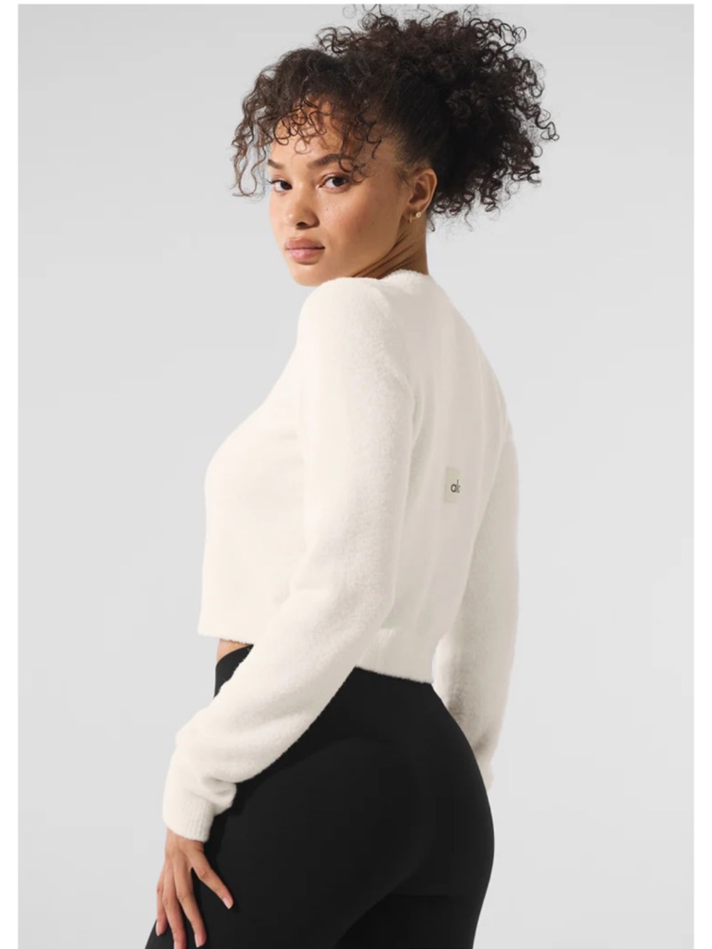 Alo Women’s Snuggle Up Sweater Cropped Cardigan in Ivory Size Medium - Picture 2 of 8